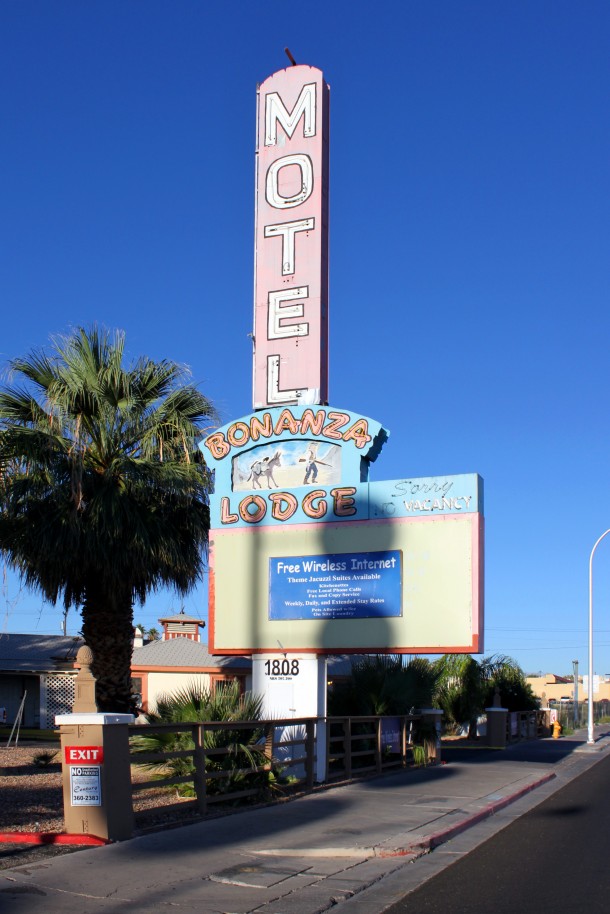 Bonanza Lodge Motel