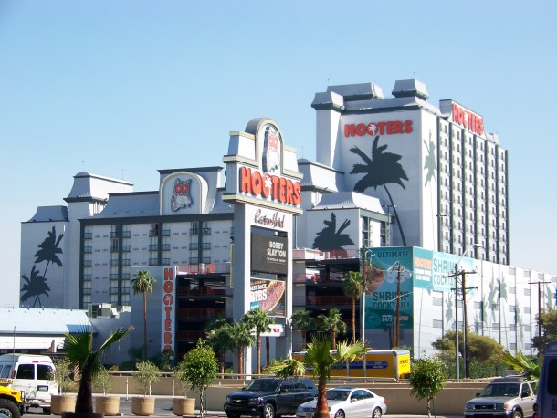 Hooters-Casino-Hotel